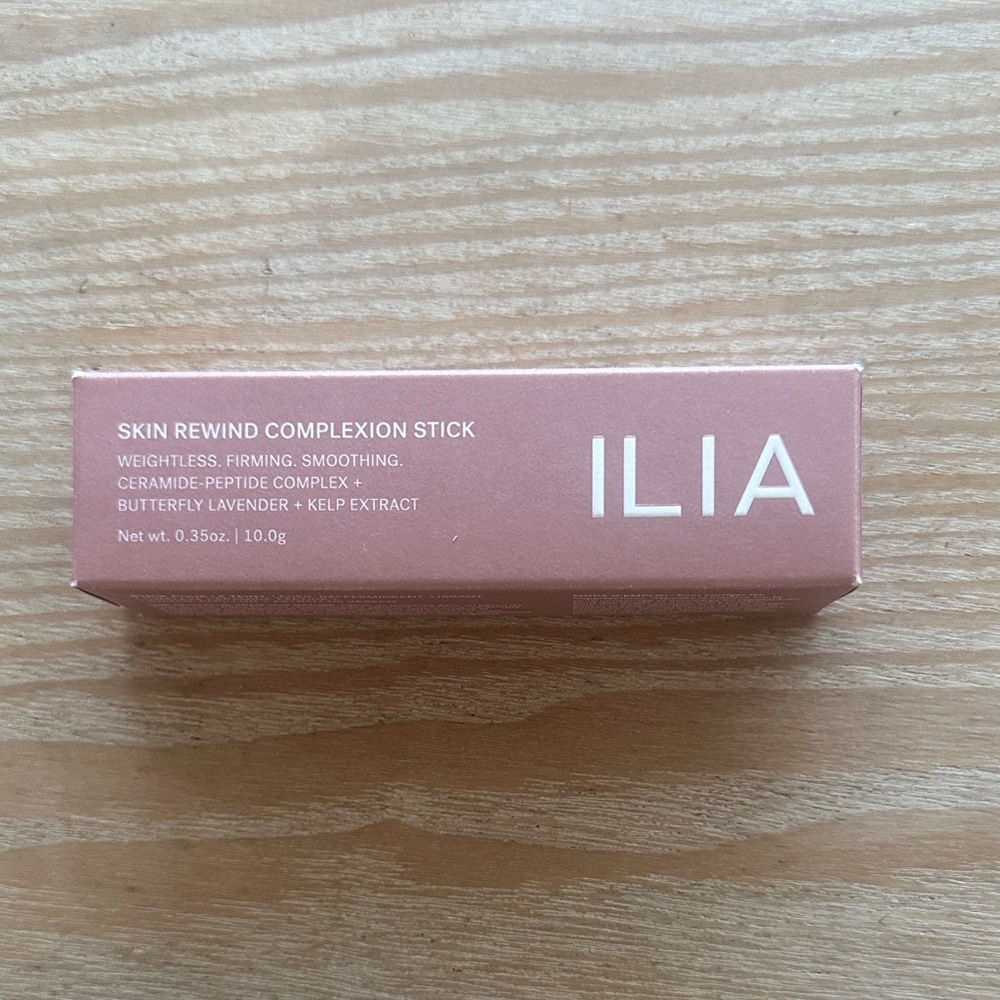ILIA Skin Rewind Complexion Stick in 11W Willow